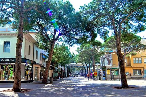 centro commerciale hermes plaza a riccione|Shopping a Riccione: I migliori Negozi e le griffes più famose.